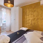 Luxury Fabris *
